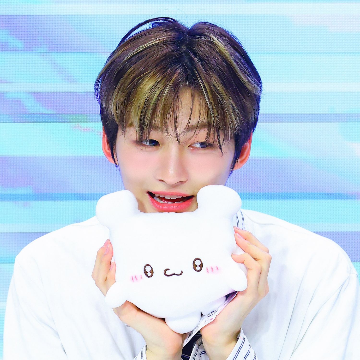 Latest photo of Jihoon (TWS)