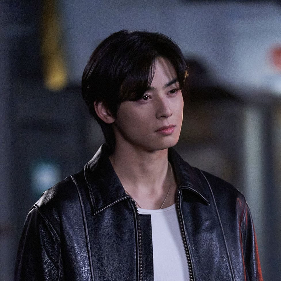 Recent activity shot of Eunwoo (ASTRO)