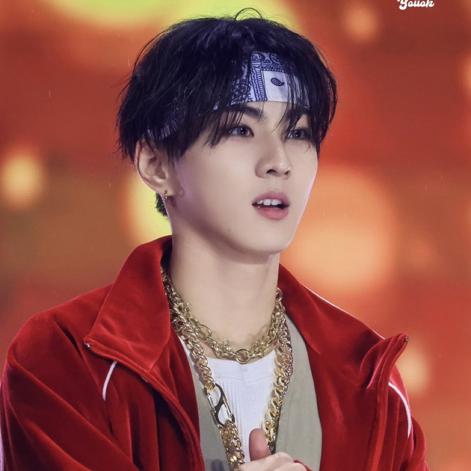 Latest photo of Jungwon (ENHYPEN)