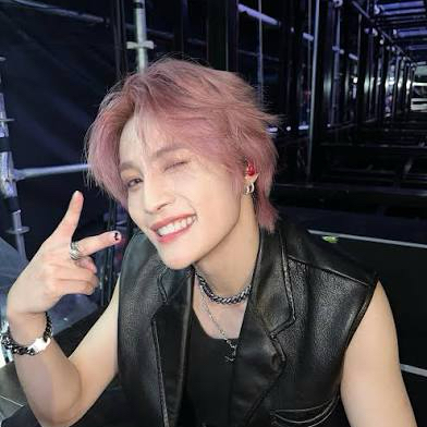 Recent activity shot of YANGYANG (WayV)
