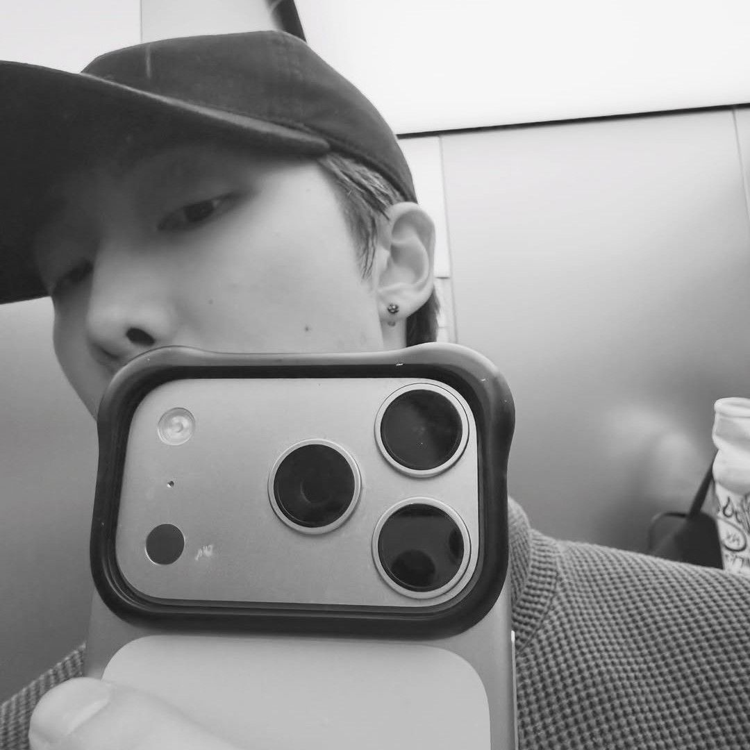 Behind-the-scenes cut of RM (BTS)