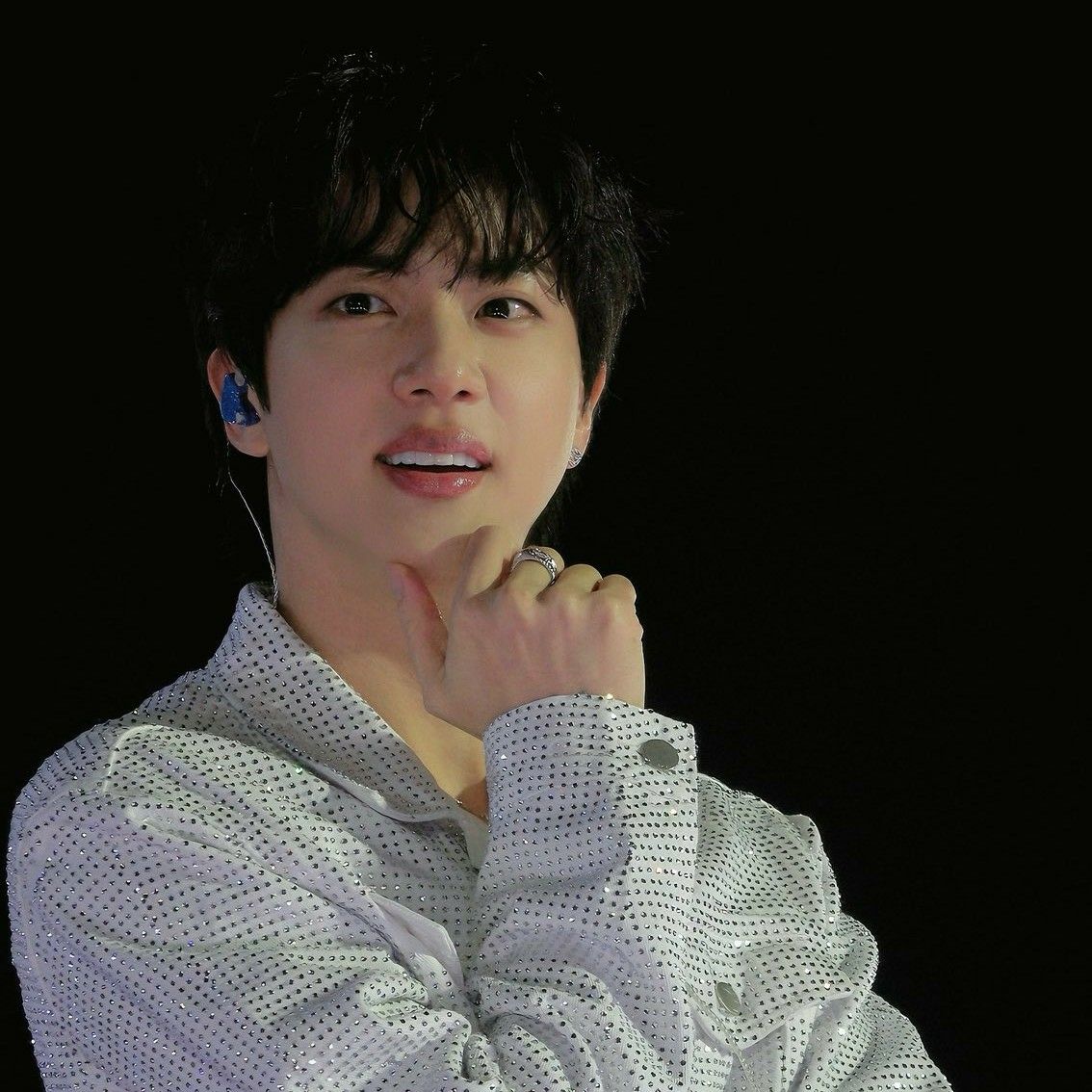 진 (방탄소년단) 최근 활동샷