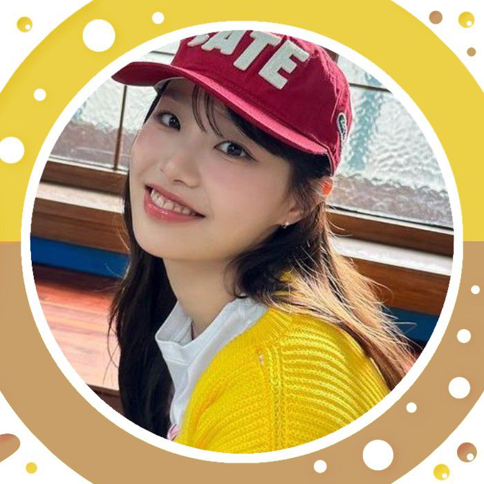 Latest photo of Chuu