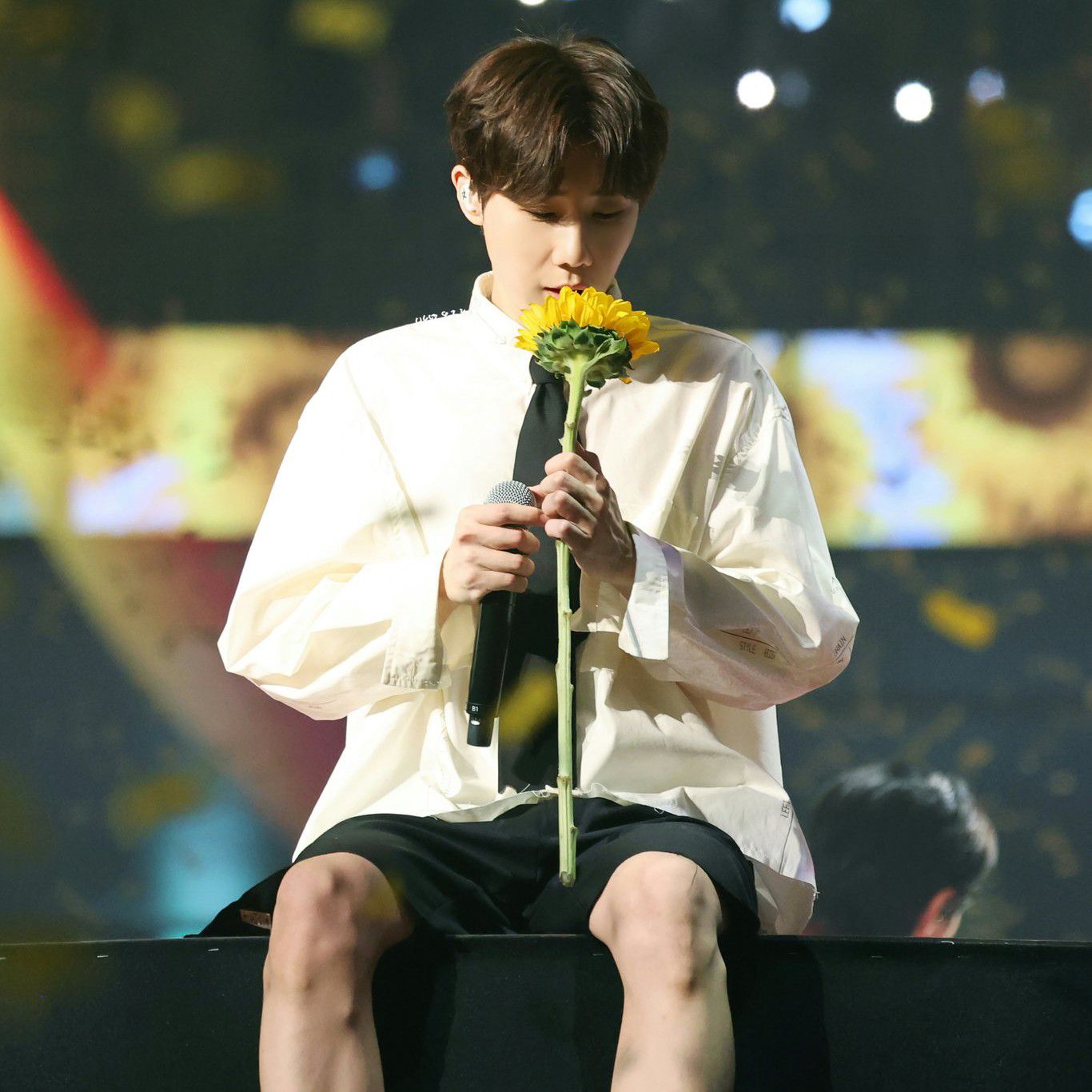 Recent activity shot of Sungkyu (INFINITE)