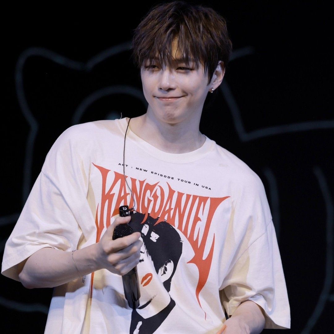 강다니엘 최근 활동샷