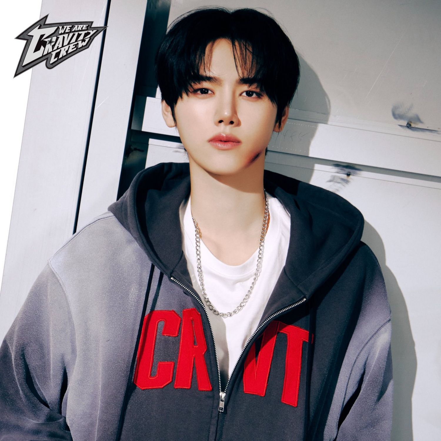 Behind-the-scenes cut of Minhee (CRAVITY)