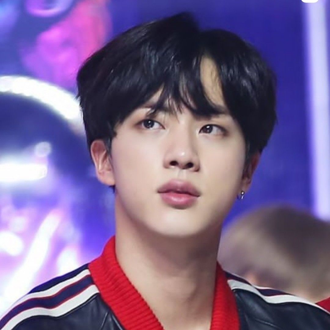 진 (방탄소년단) 최근 활동샷