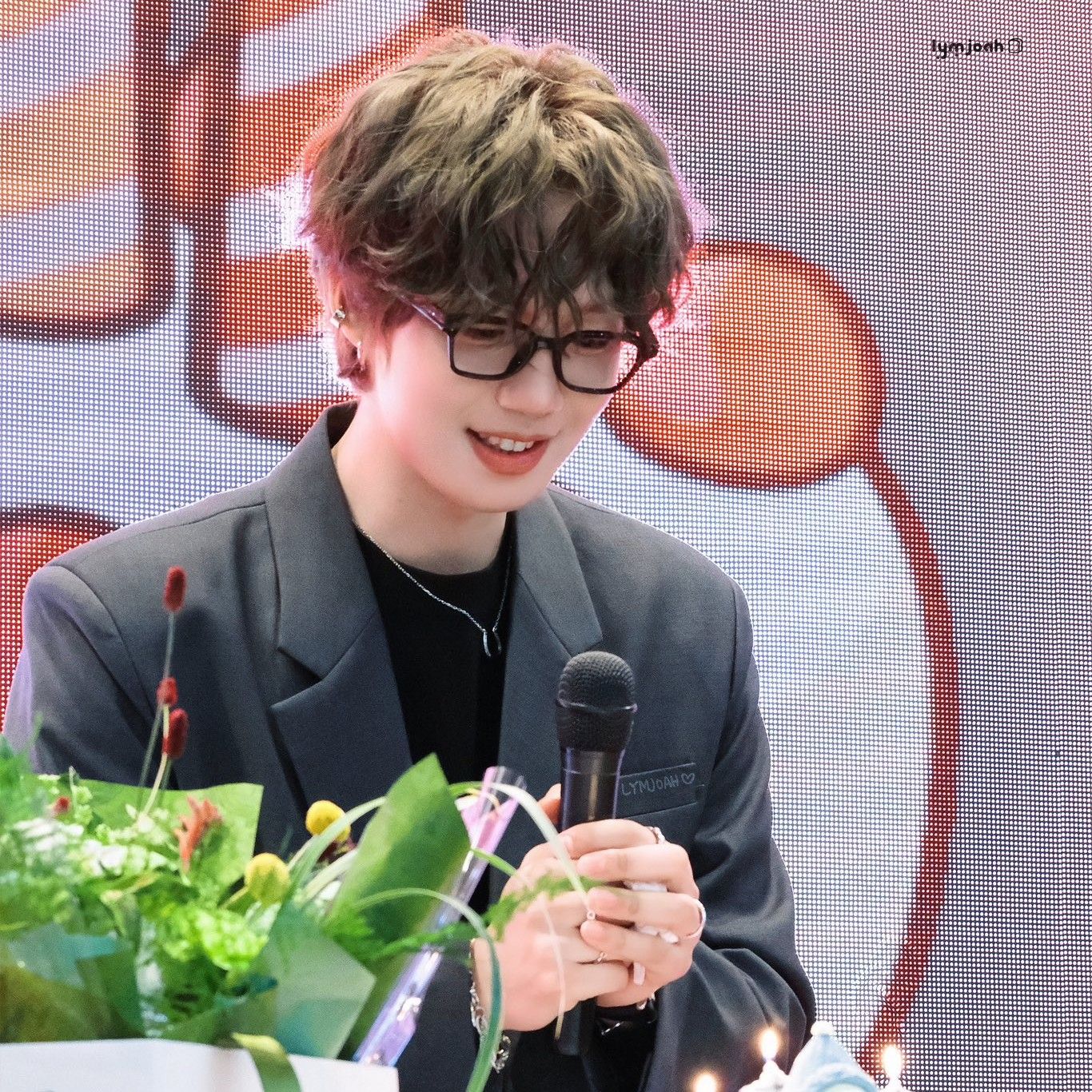 Behind-the-scenes cut of Lim Youngmin