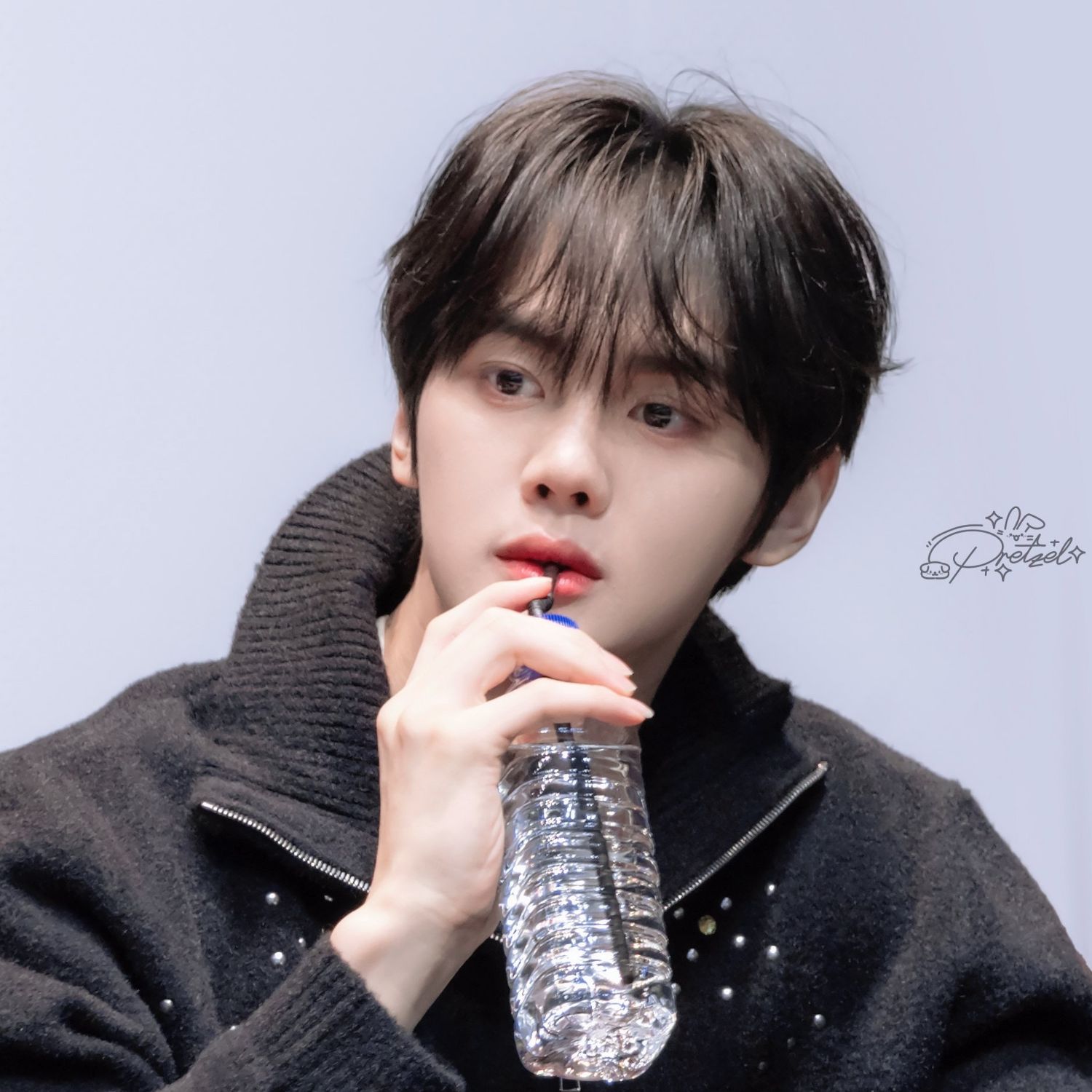 Behind-the-scenes cut of Kim Gyuvin (ZEROBASEONE)