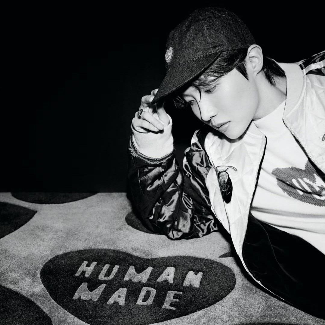 방탄소년단의 최신 사진