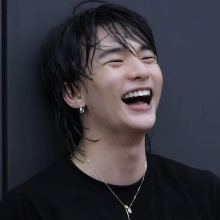 Recent activity shot of Hyunjin (Stray Kids)