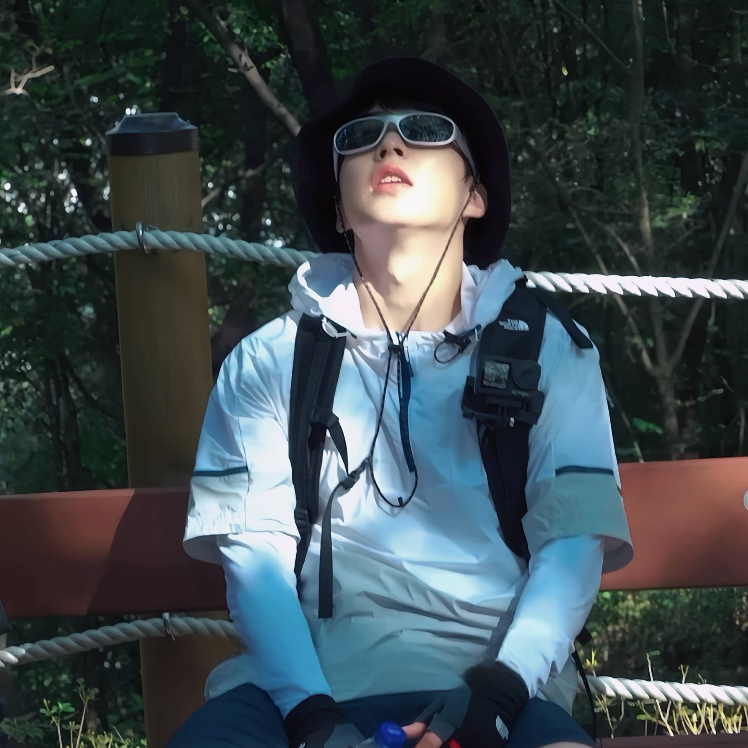 Behind-the-scenes cut of Xiumin (EXO)