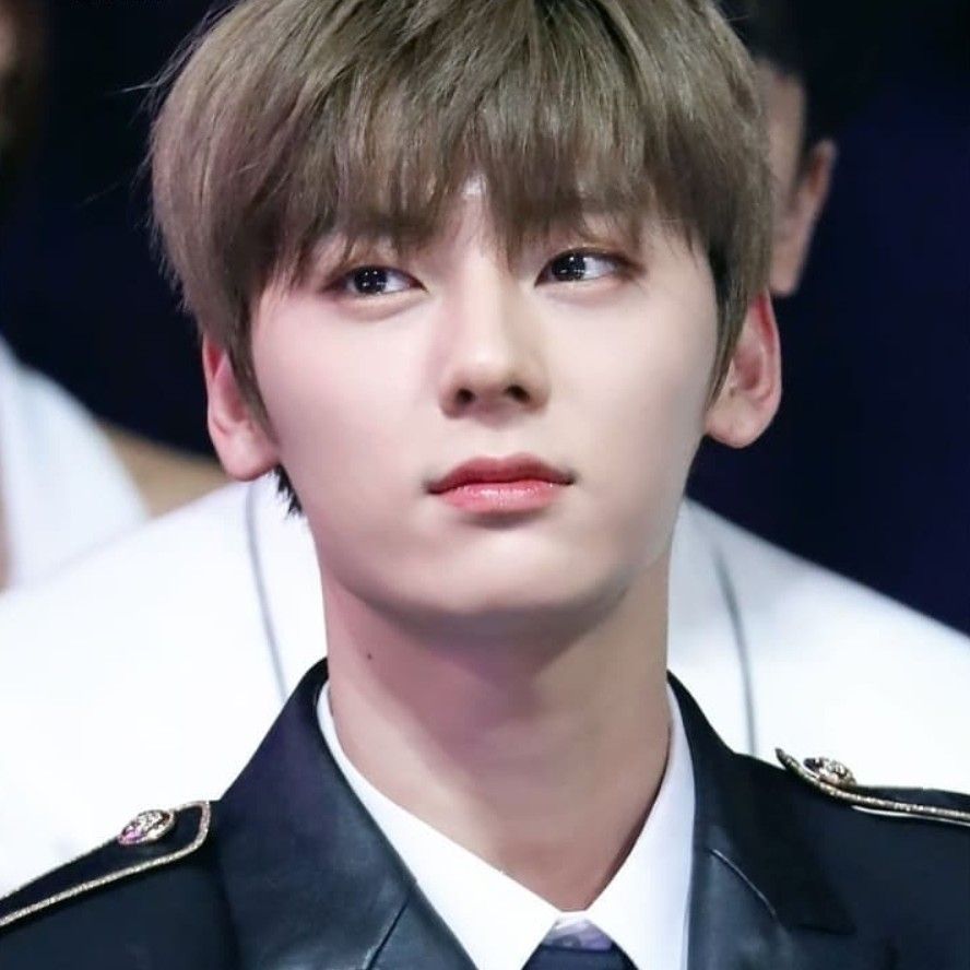 Recent activity shot of Hwang Minhyun