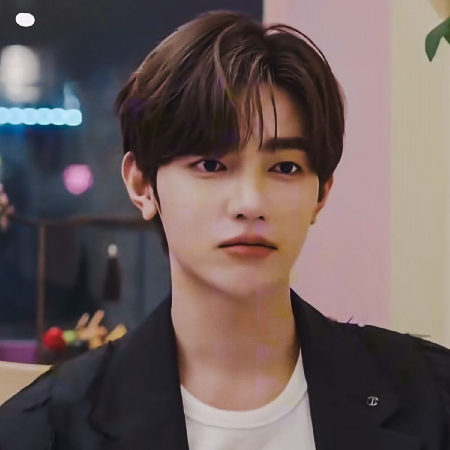 章昊 (ZEROBASEONE)粉丝拍下的瞬间