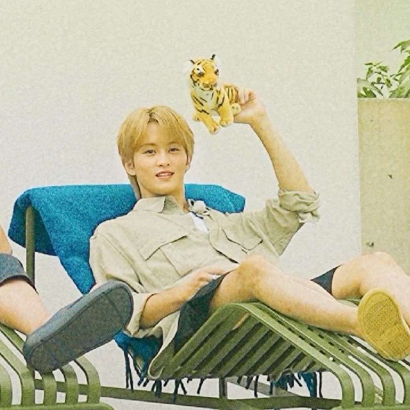 マーク (NCT 127, NCT DREAM)の舞台裏ショット