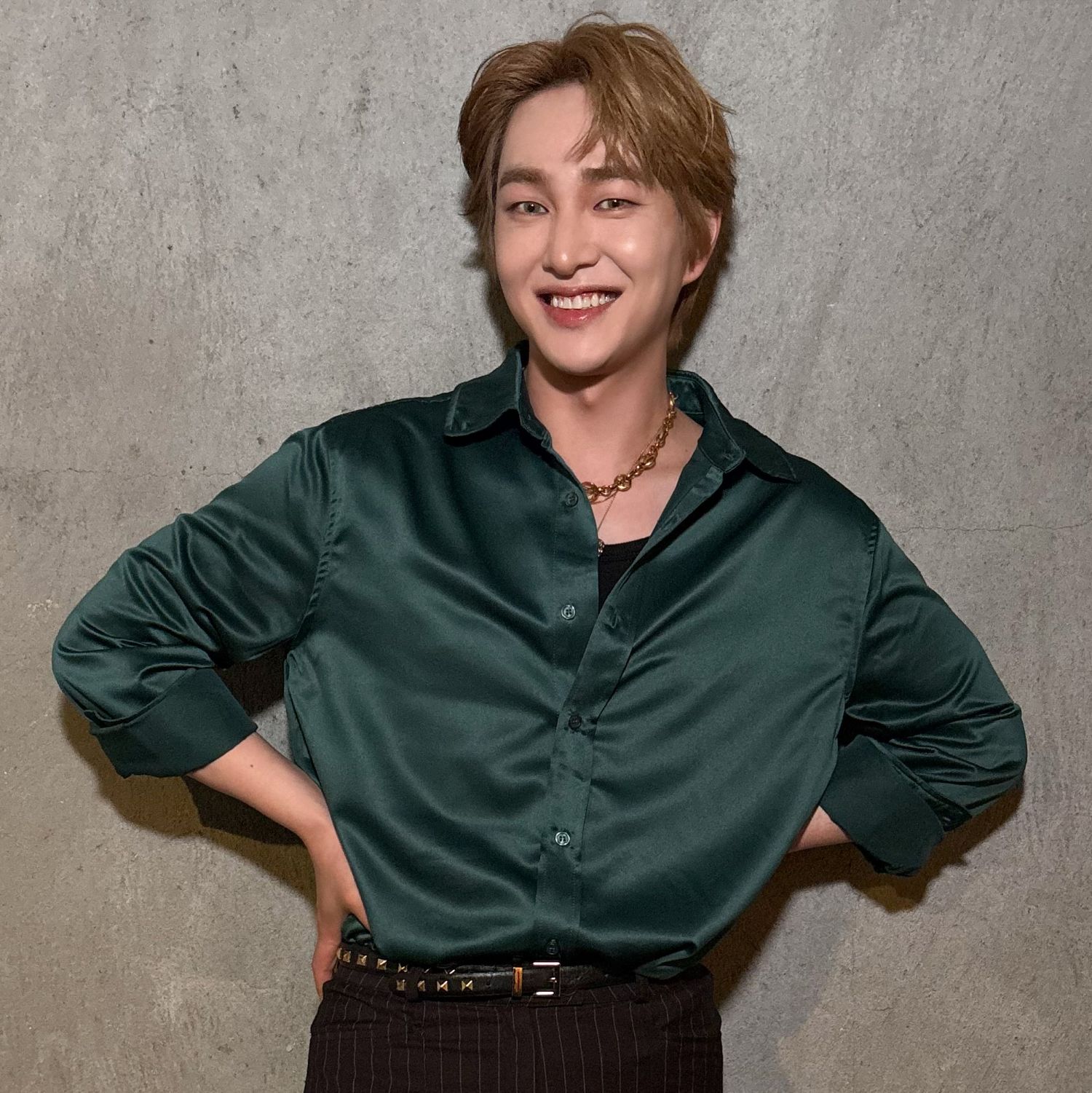 Behind-the-scenes cut of Onew (SHINee)