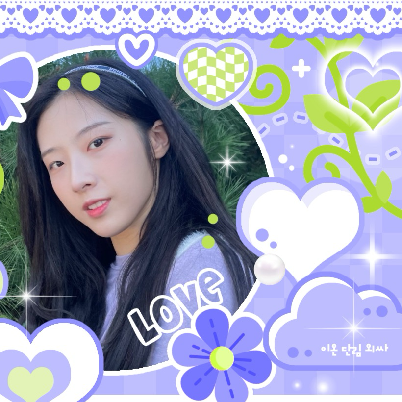 Latest photo of LOONA