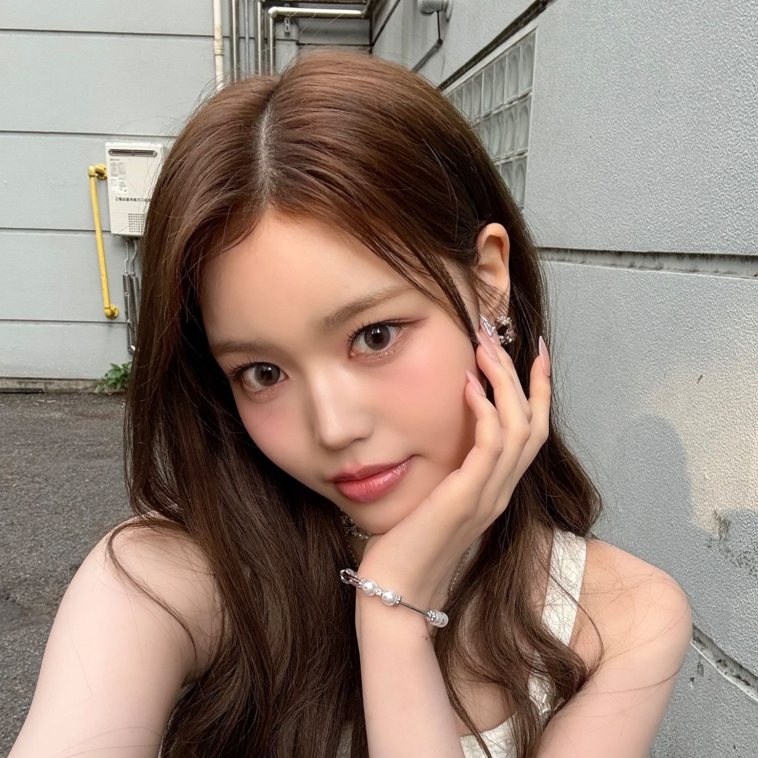 Latest photo of Jeong Saebi (izna)