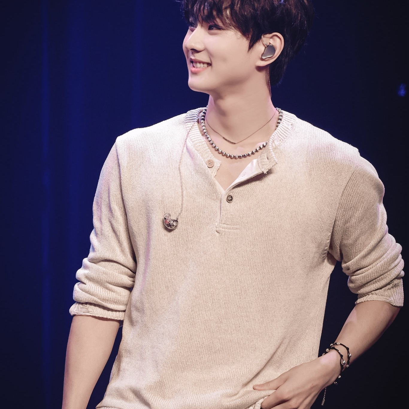 A moment captured by Jungwon (ENHYPEN)'s fan