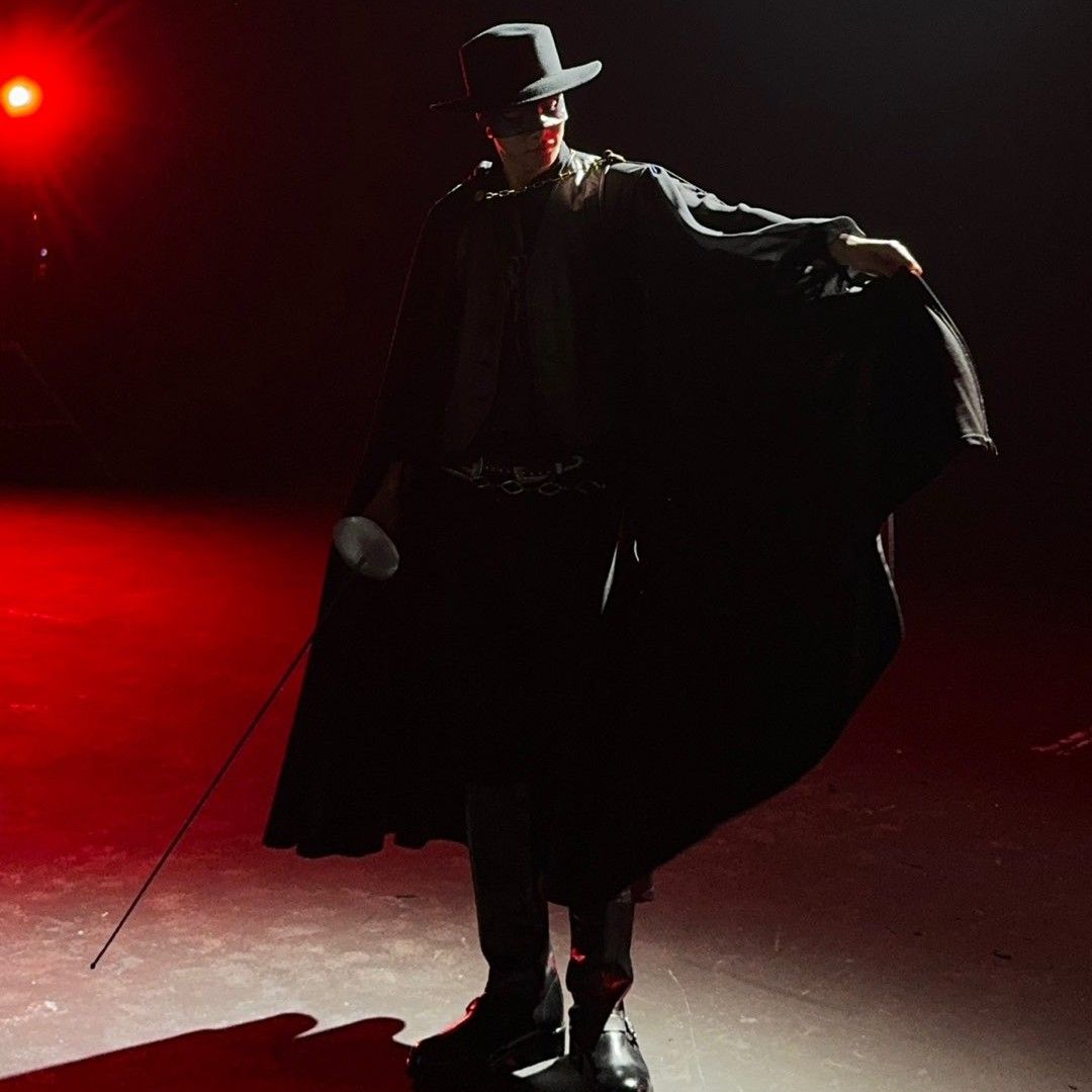 Behind-the-scenes cut of MJ (ASTRO)