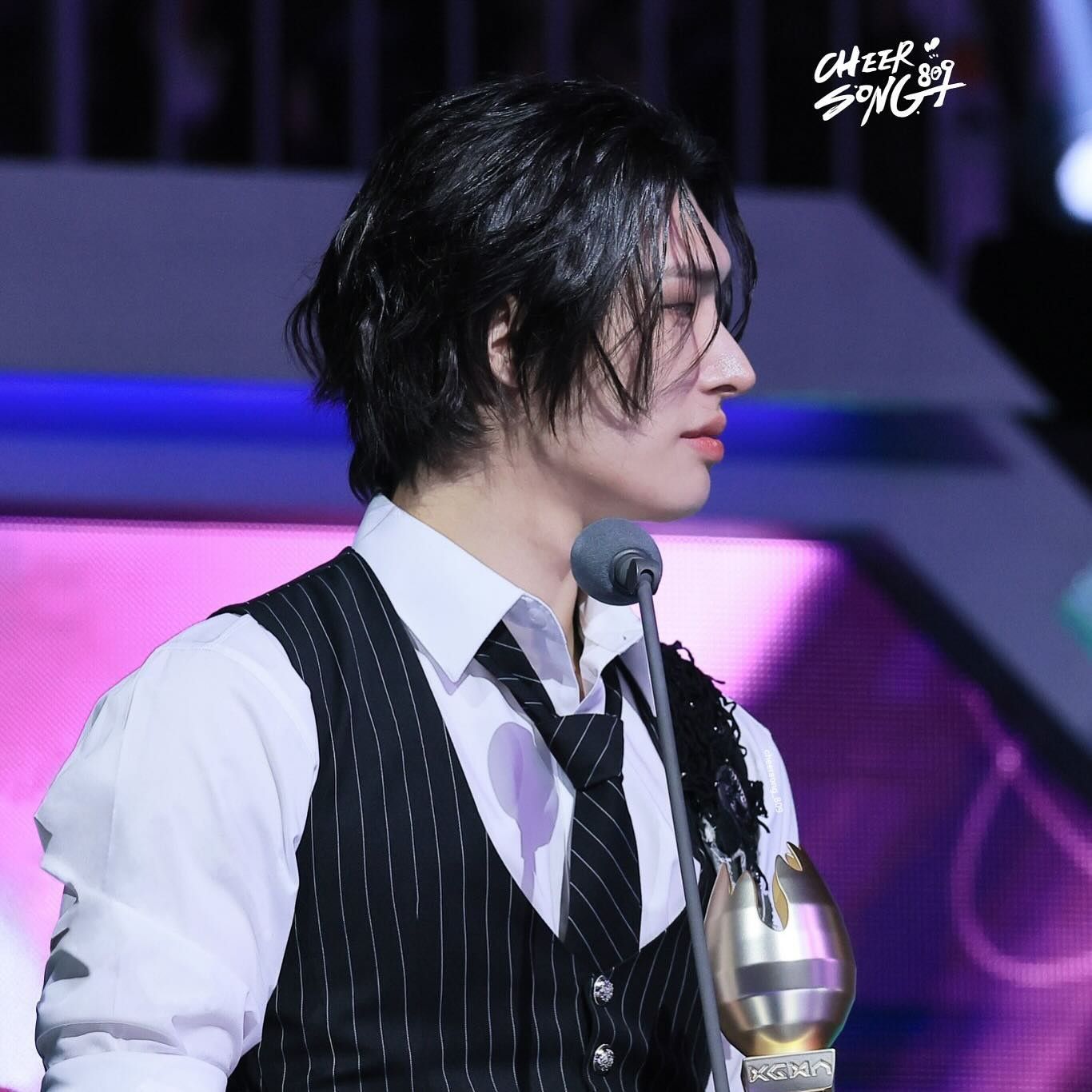 旼琦 (ATEEZ)的最新照片