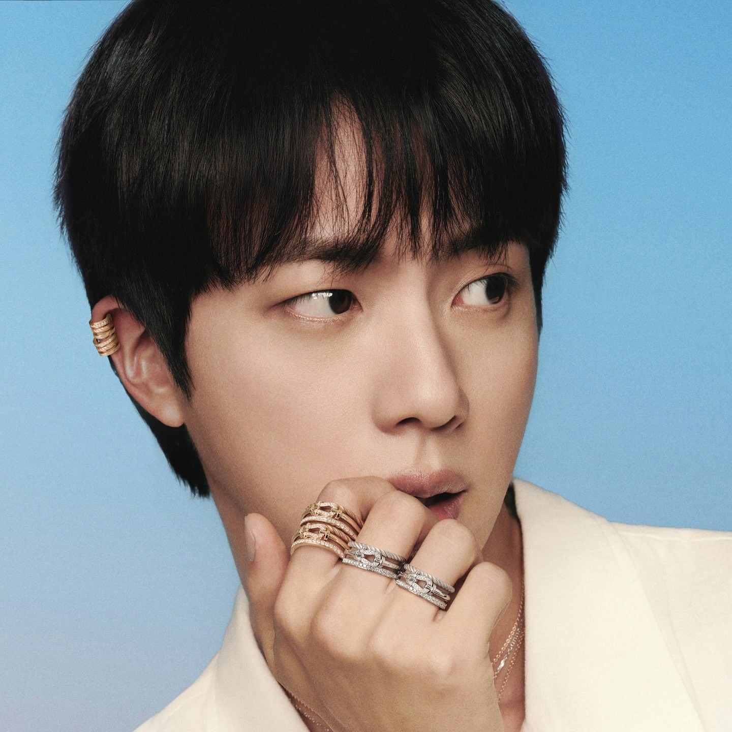 Behind-the-scenes cut of Jin (BTS)