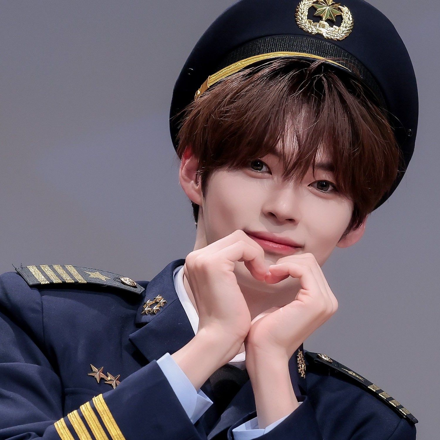 Momen yang diabadikan oleh penggemar Sung Hanbin (ZEROBASEONE)