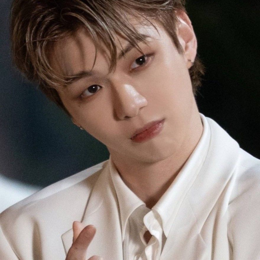 Behind-the-scenes cut of Kang Daniel