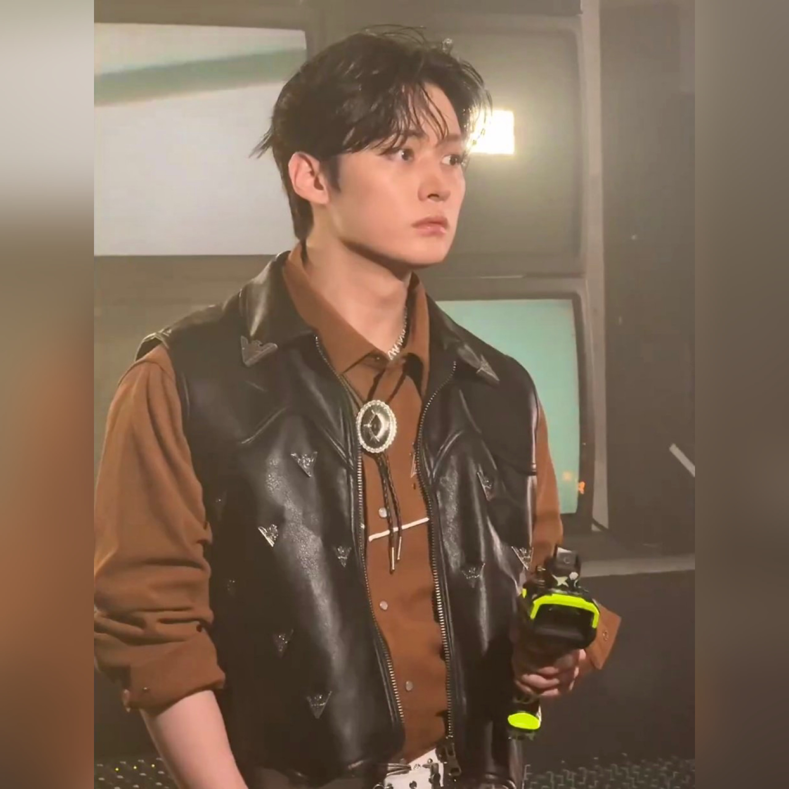 Lee Know (Stray Kids)粉絲拍下的瞬間