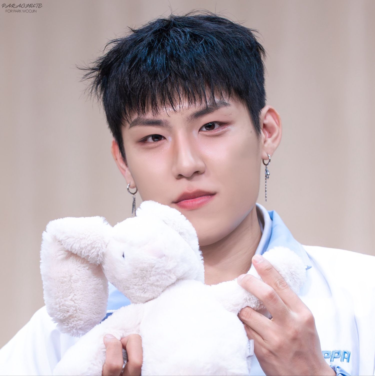 Latest photo of Park Woojin (AB6IX)