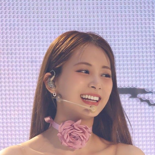 A moment captured by Tzuyu (TWICE)'s fan
