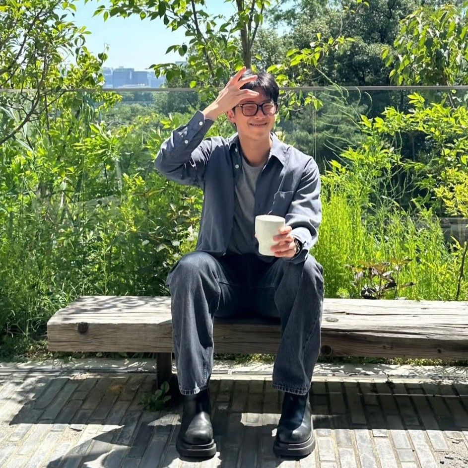 Behind-the-scenes cut of RM (BTS)