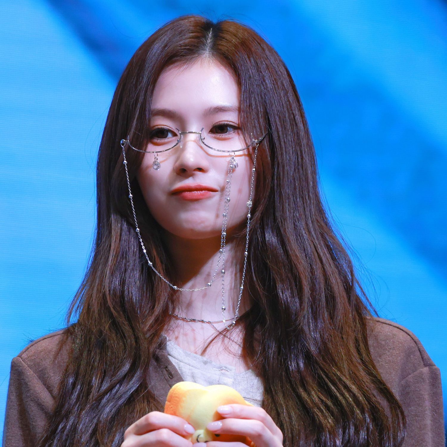 Sana (TWICE)的幕後花絮