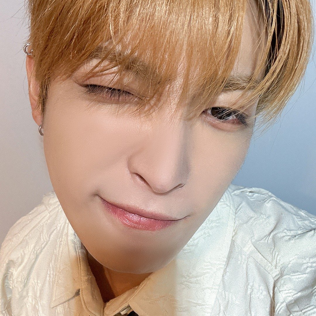 弘中 (ATEEZ)的最新活动照片