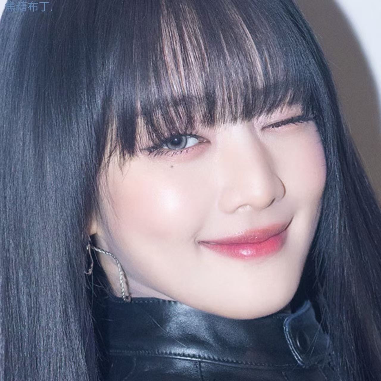 A moment captured by i-dle's fan