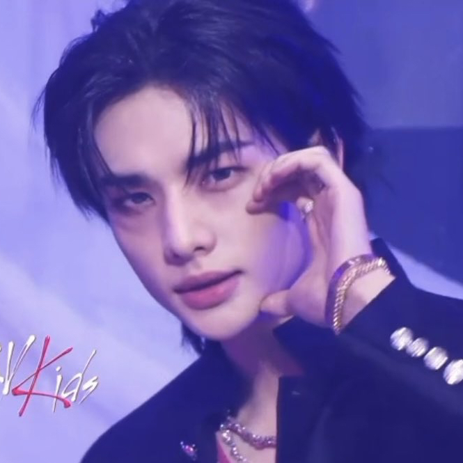 Behind-the-scenes cut of Hyunjin (Stray Kids)