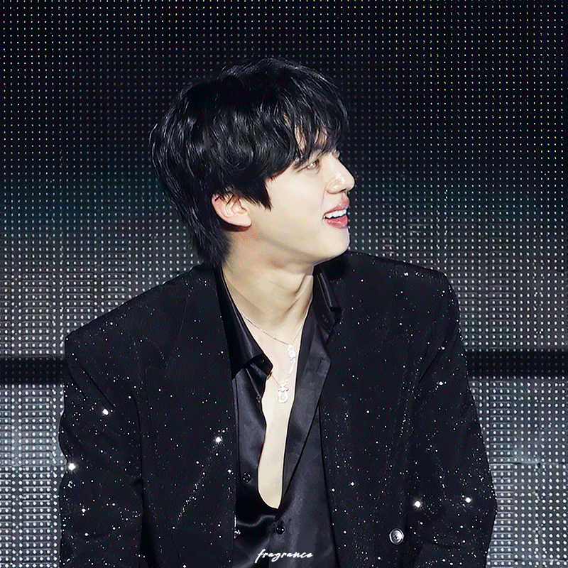 진 (방탄소년단) 최근 활동샷