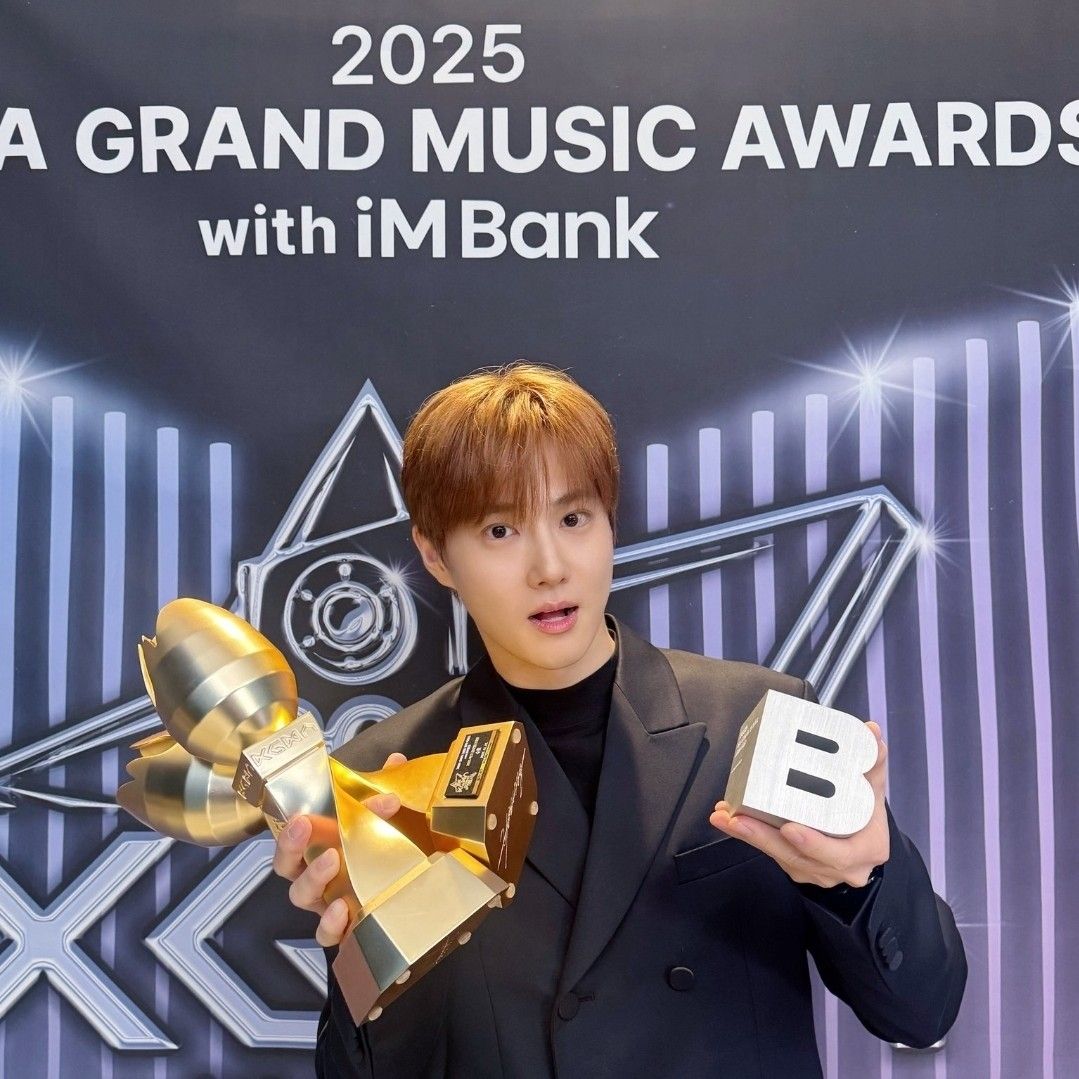 Latest photo of Suho (EXO)