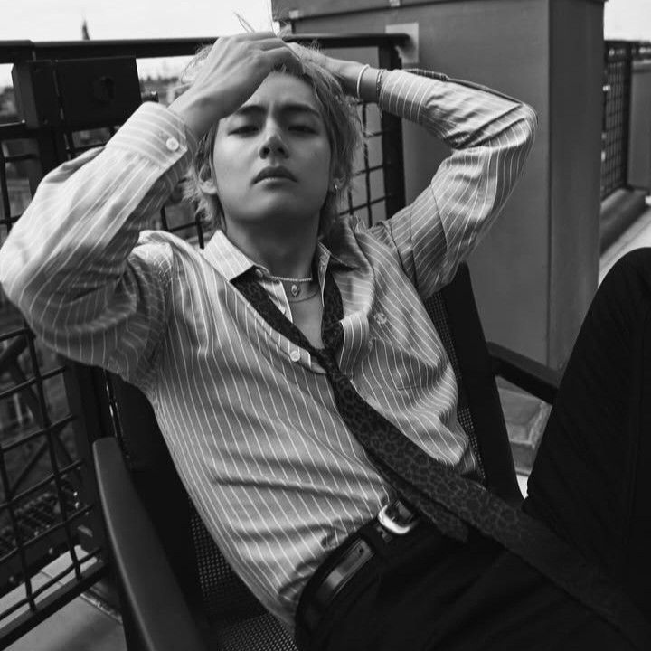 A moment captured by V (BTS)'s fan