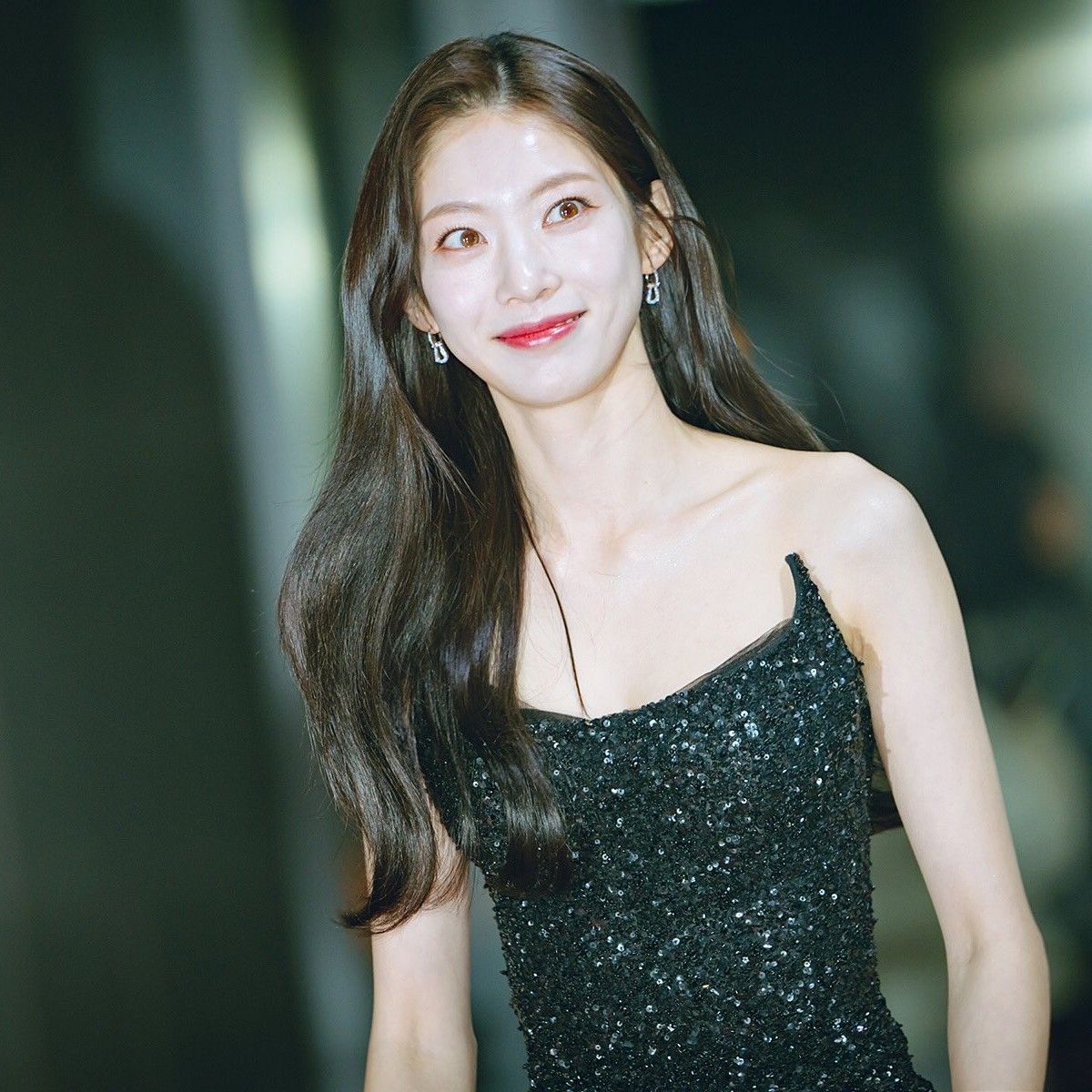 Recent activity shot of Jeongyeon (TWICE)