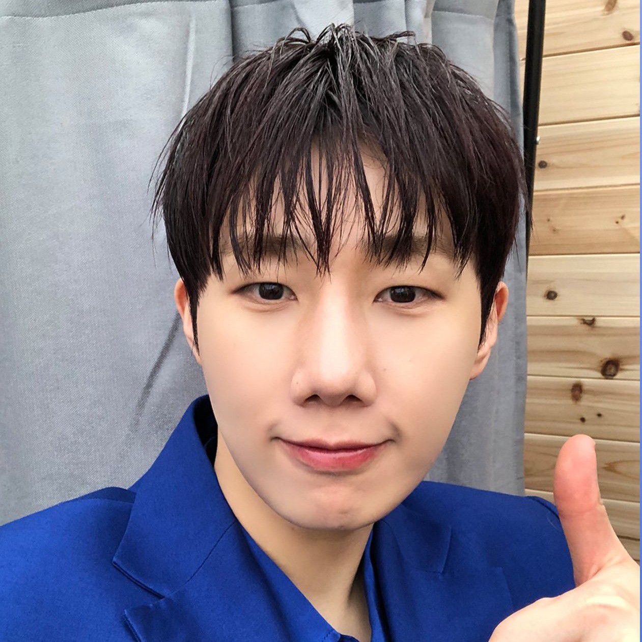 Recent activity shot of Sungkyu (INFINITE)