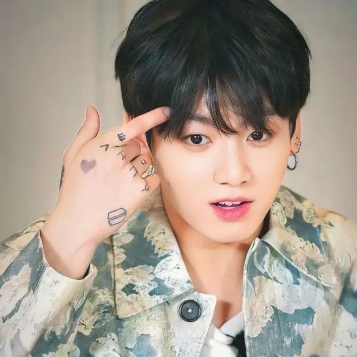 Latest photo of Jungkook (BTS)
