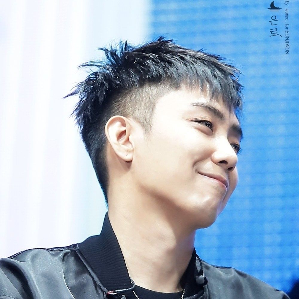 Recent activity shot of Eun Jiwon (SECHSKIES)