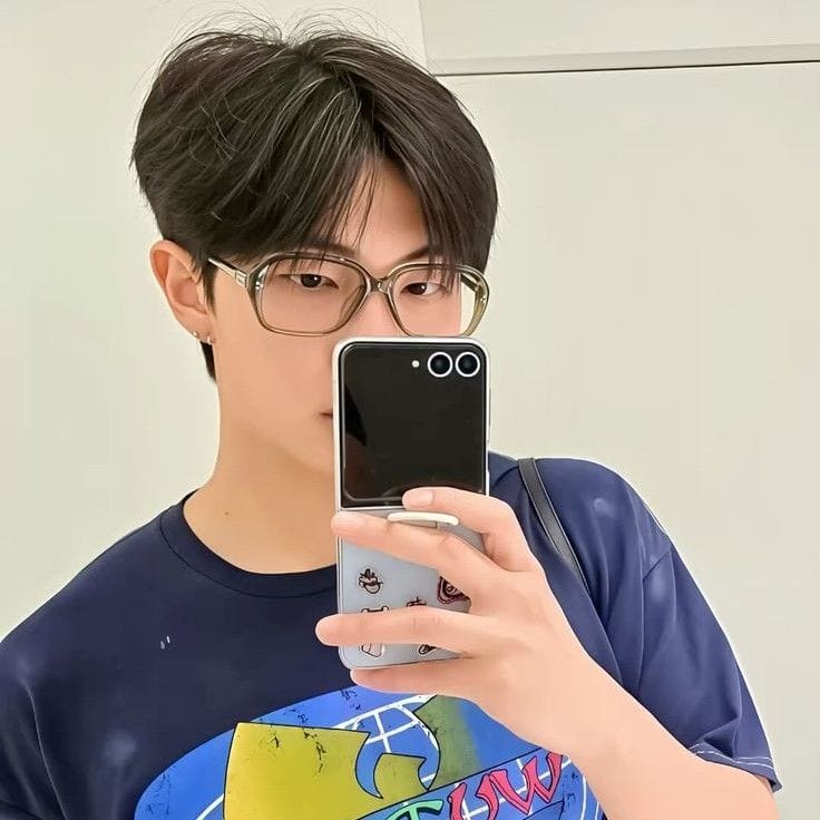 Latest photo of RM (BTS)
