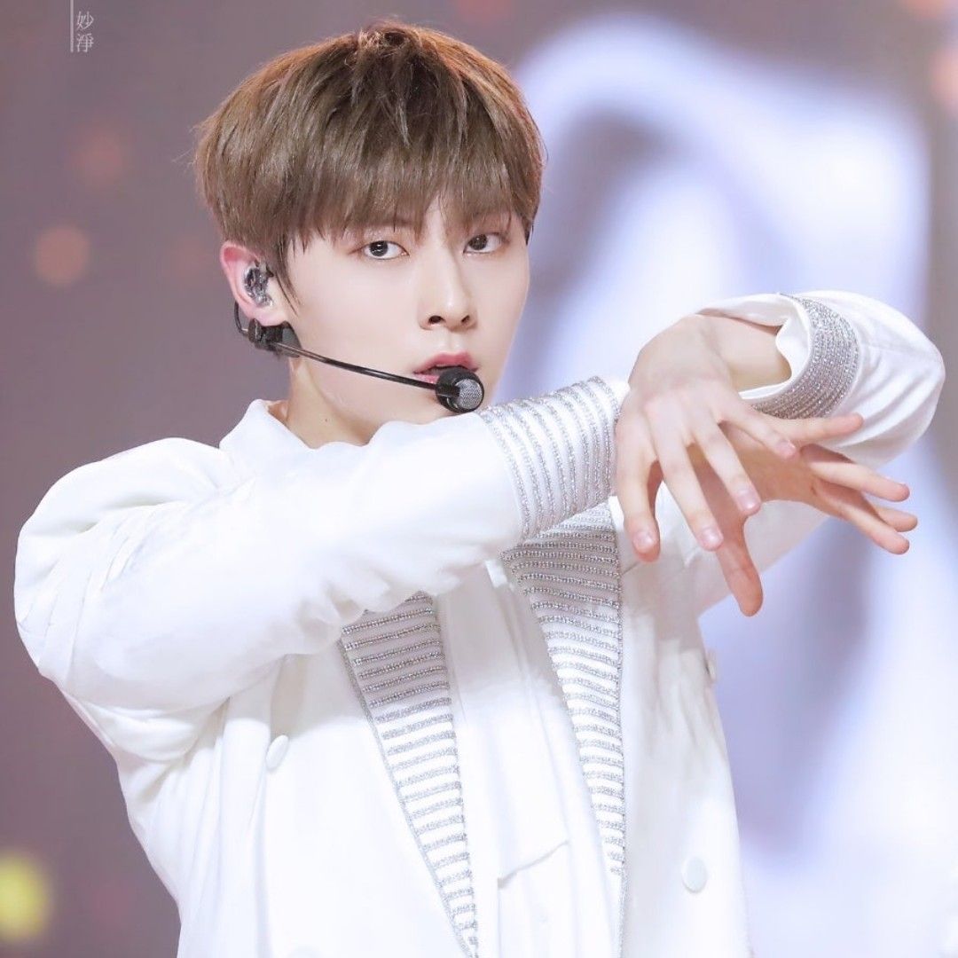 Latest photo of Hwang Minhyun