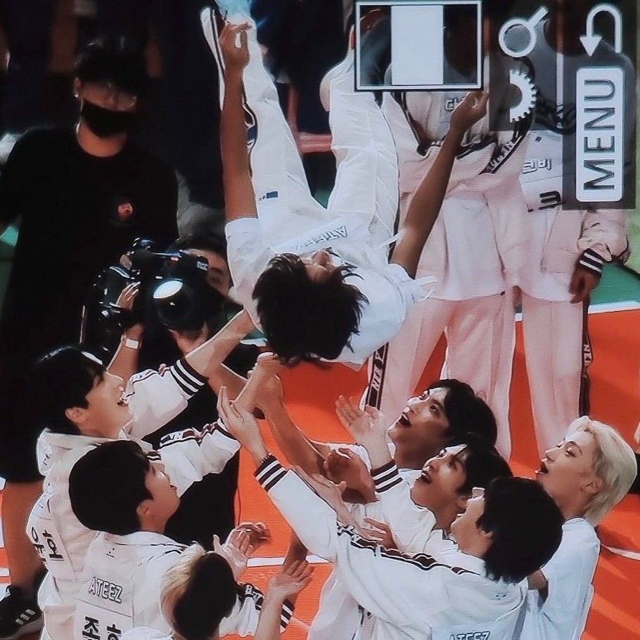 에이티즈의 최신 사진