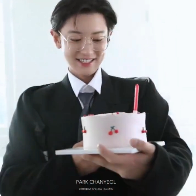 Momen yang diabadikan oleh penggemar Chanyeol (EXO)