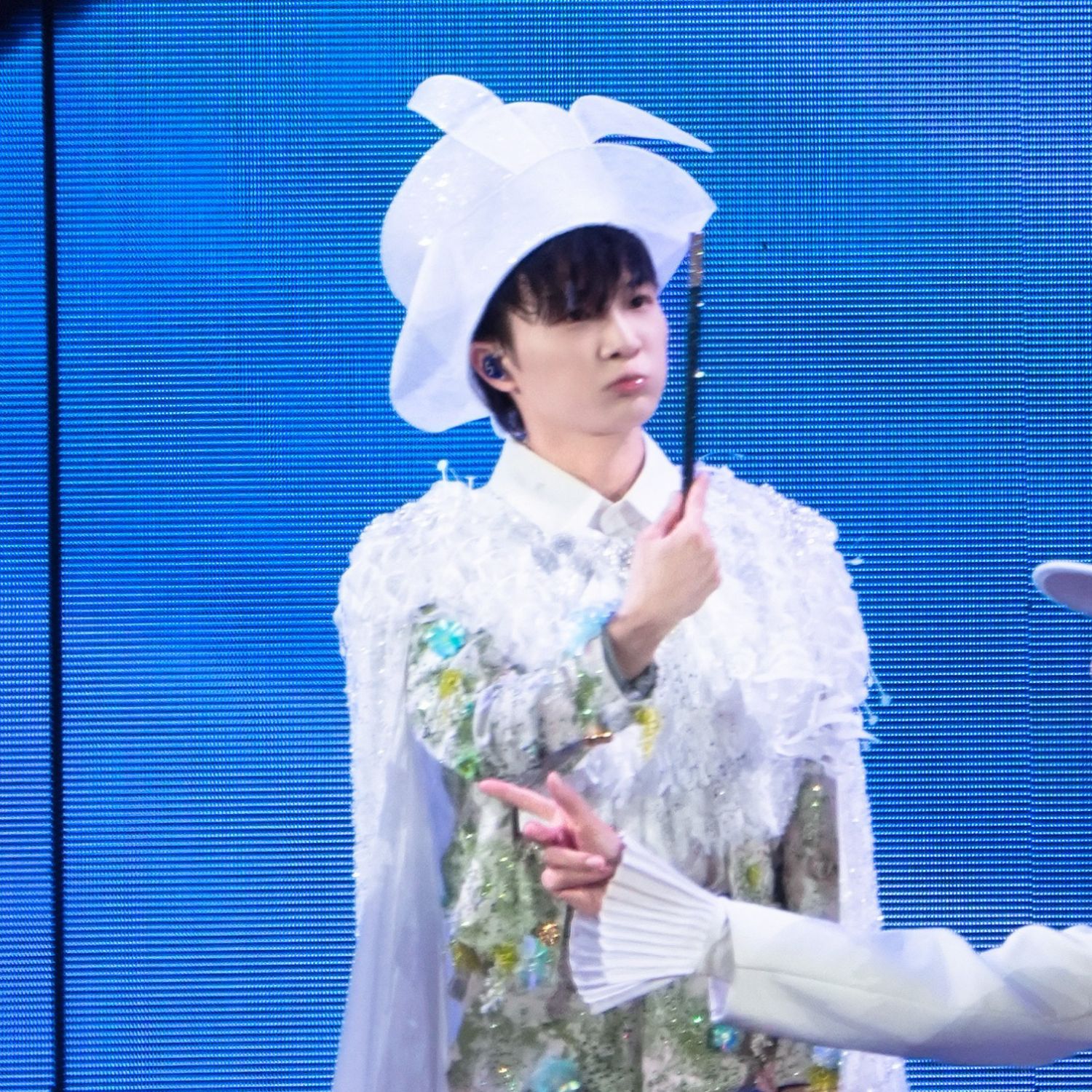 A moment captured by Charlie Zhou's fan