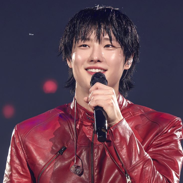 Behind-the-scenes cut of WOODZ