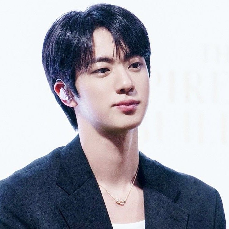 Jin (防弹少年团)粉丝拍下的瞬间